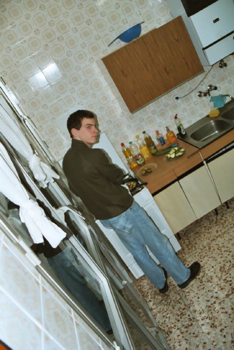 Brian prepare des courgettes, trop cool.
